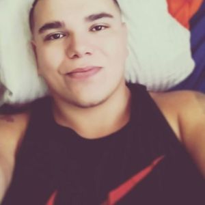 Meet your Posher, Dustin